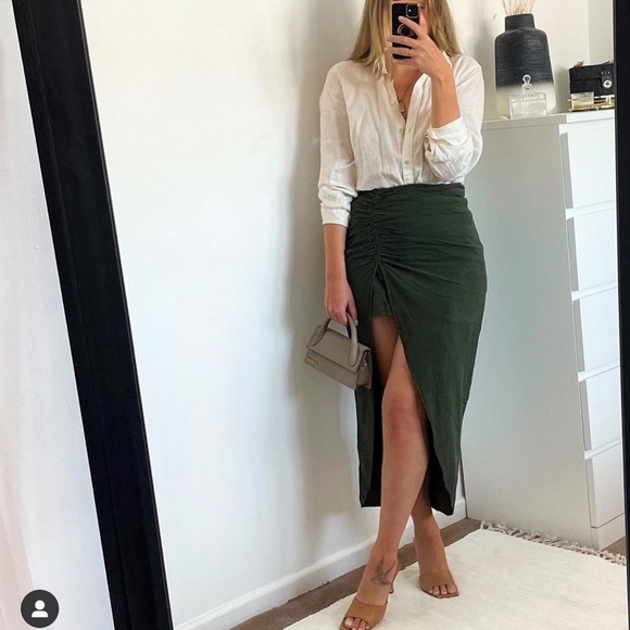 NWT ZARA Blogger’s Fav| Lined Blend Skirt With Ruching - Picture 7 of 16